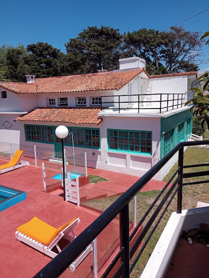 HERMOSA CASONA PARA 12 PERSONAS