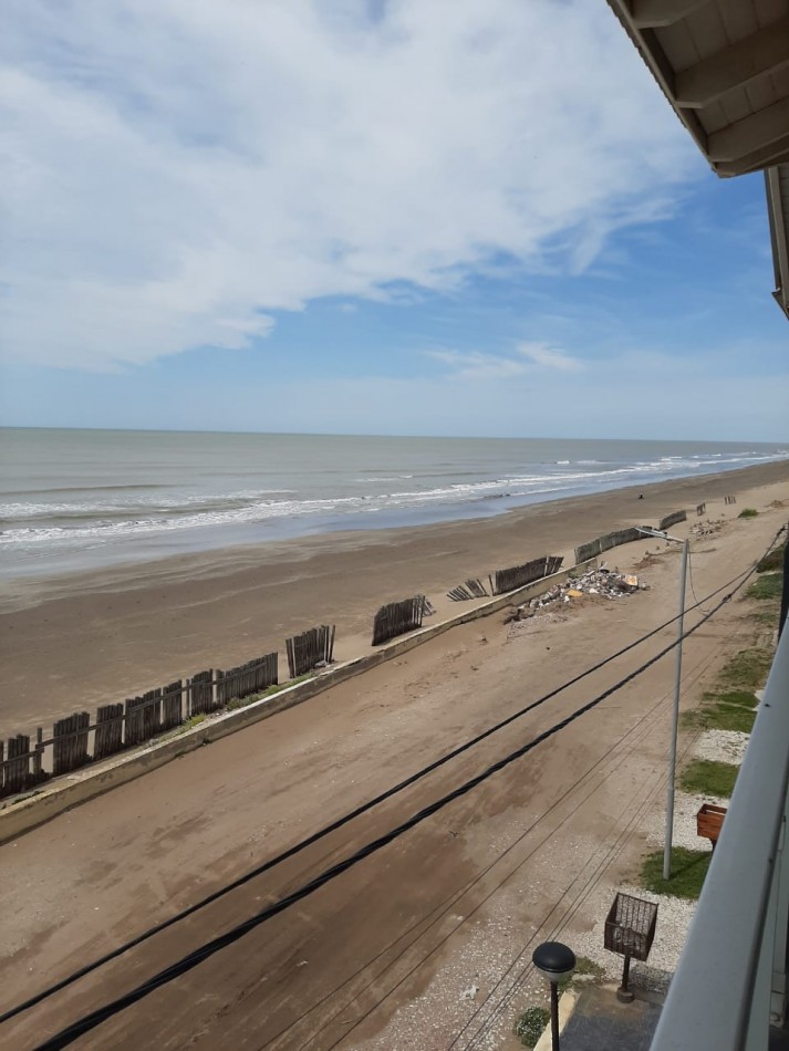 DEPARTAMENTO FRENTE AL MAR