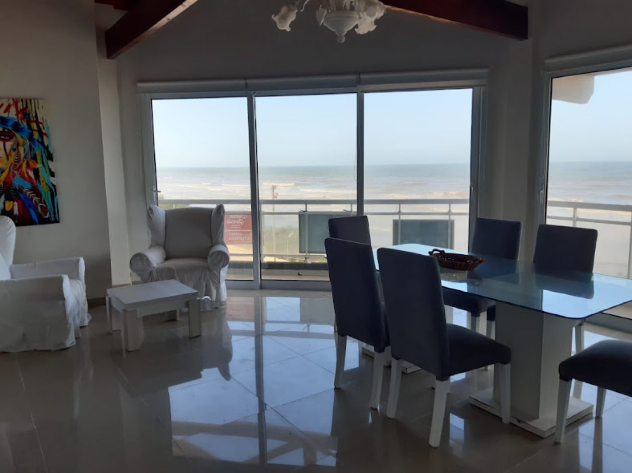 DEPARTAMENTO FRENTE AL MAR