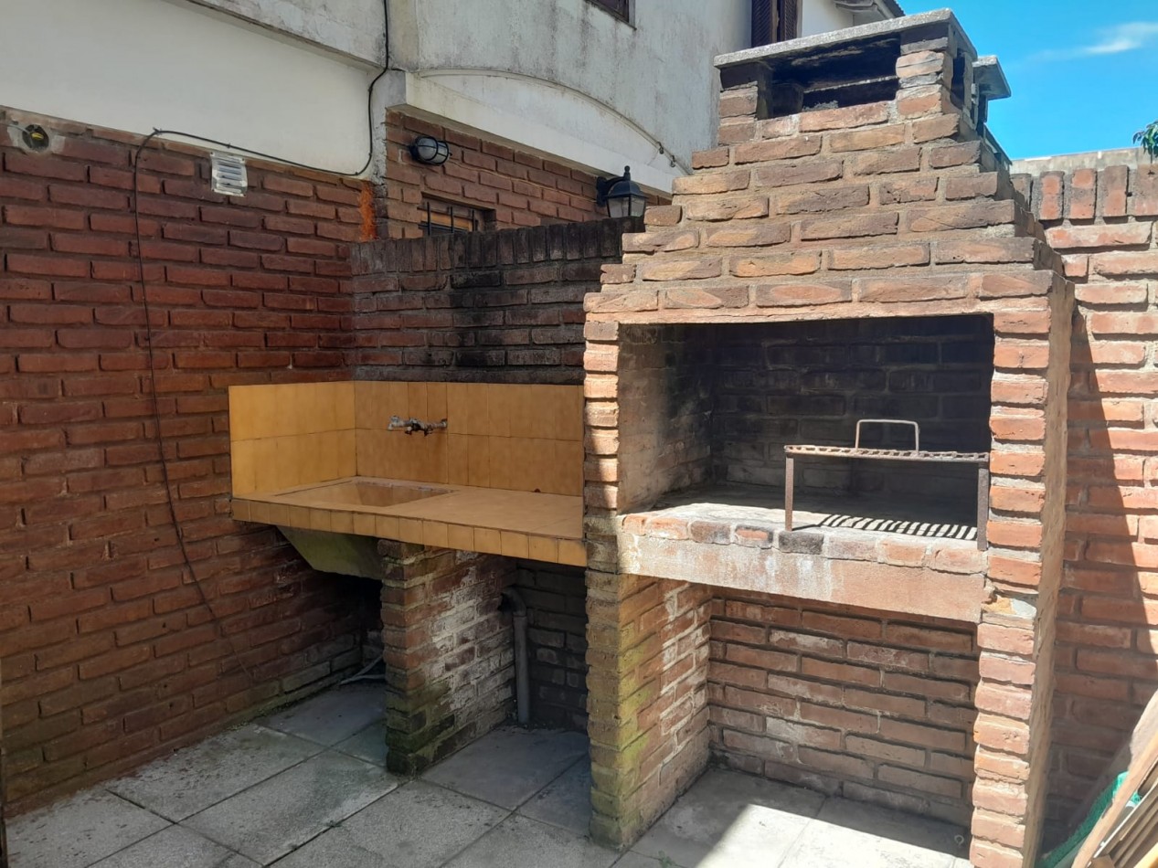 DEPARTAMENTO EN PH + LOTE CON VIVIENDA CENTRICO