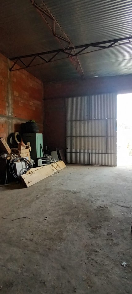 LOTE EN AVENIDA