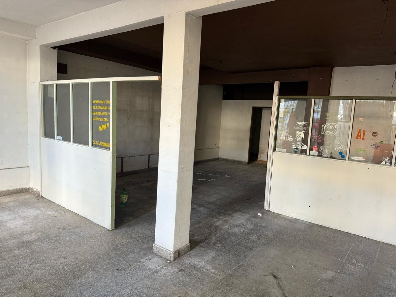LOCAL COMERCIAL