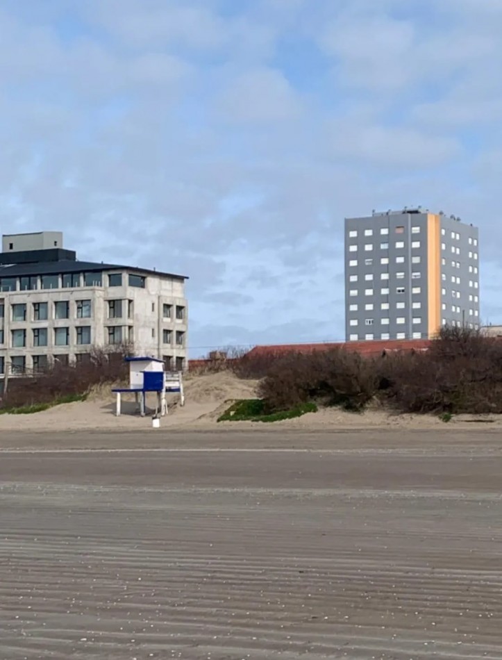 MONOAMBIENTE CON VISTA AL MAR