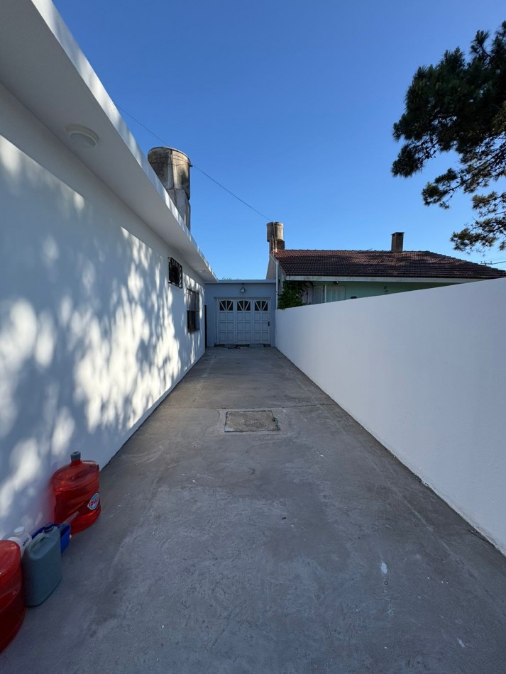 CASA AMERICANA CON DEPTO DE 3 AMBIENTES