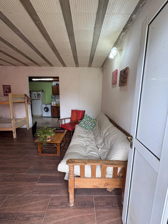 CASA DE 3 AMB,+DEPTO DE 3 AMB. NUEVO + MONOAMBIENTE