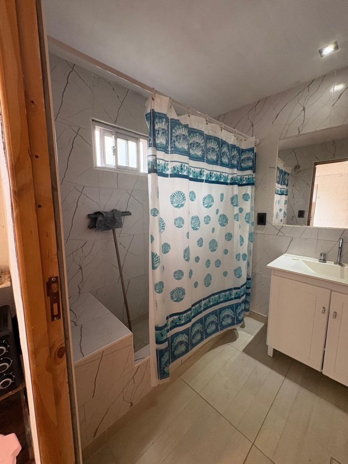 CASA DE 3 AMB,+DEPTO DE 3 AMB. NUEVO + MONOAMBIENTE