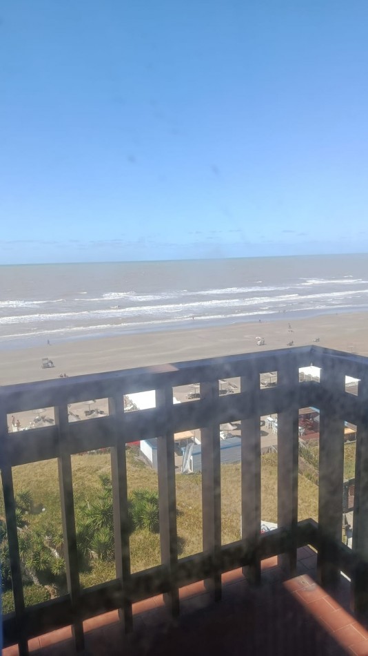 DEPARTAMENTO FRENTE AL MAR