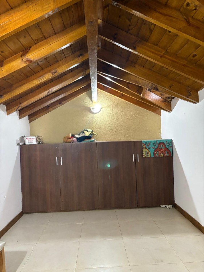 CASA TIPO CHALET EN ZONA RESIDENCIAL