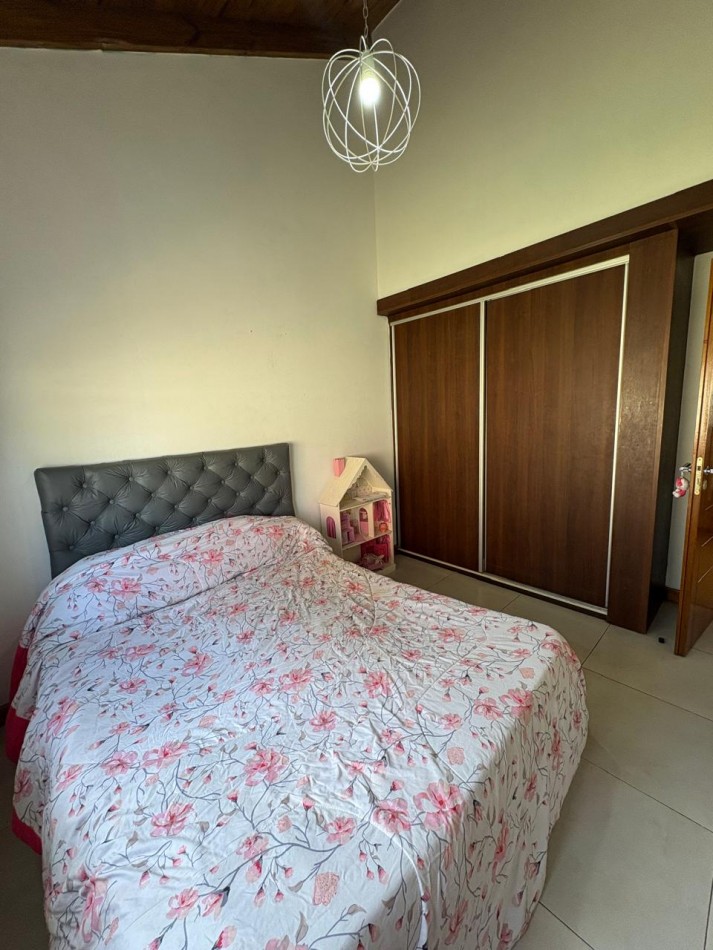 CASA TIPO CHALET EN ZONA RESIDENCIAL