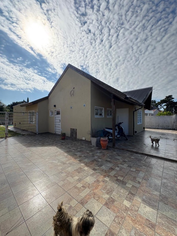 CASA TIPO CHALET EN ZONA RESIDENCIAL