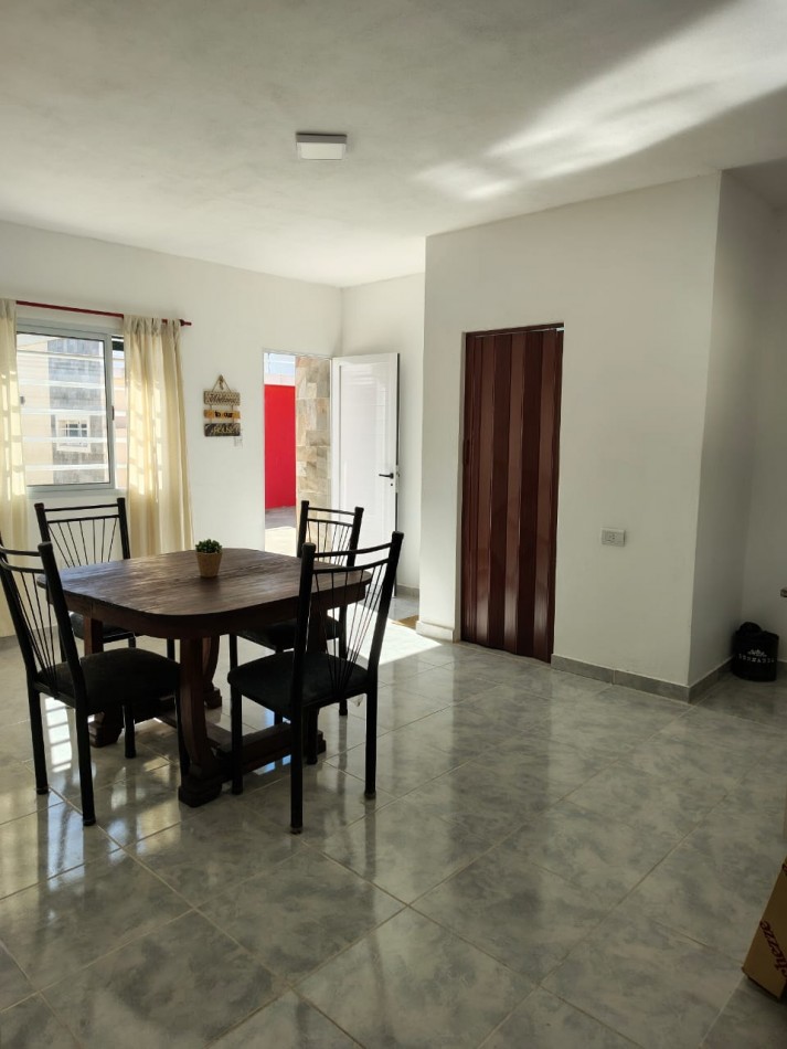 CASA ESTILO MINIMALISTA A ESTRENAR