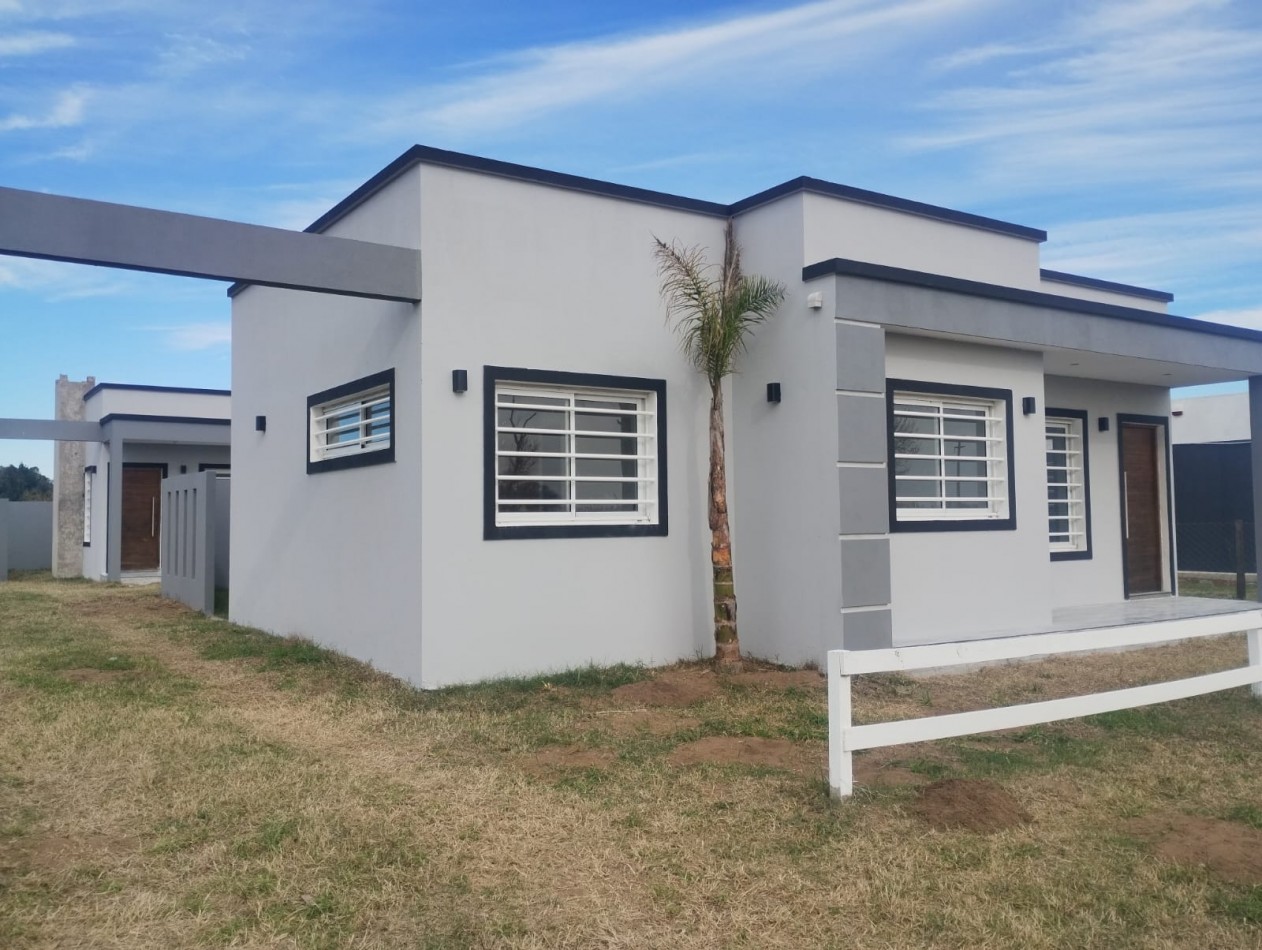 DUPLEX EN BARRIO SEMI CERRADO