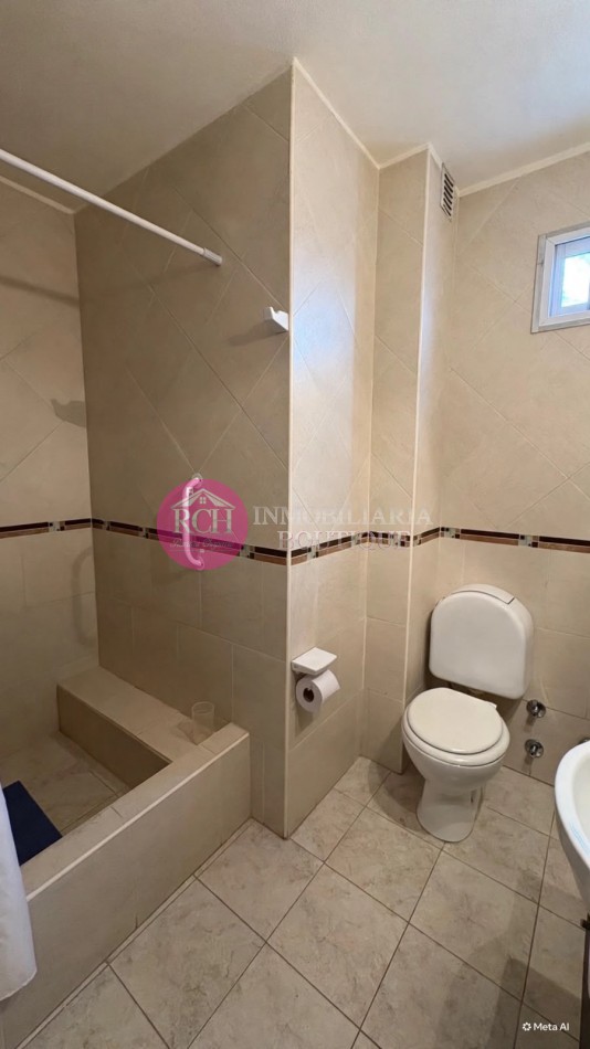 DUPLEX DE CASI 100 M² A 200 METROS DEL MAR, CON 3 DORMITORIOS, GARAGE Y PATIO CON PARRILLA