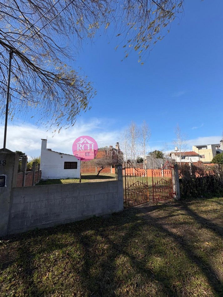 CASA EN LOTE PROPIO