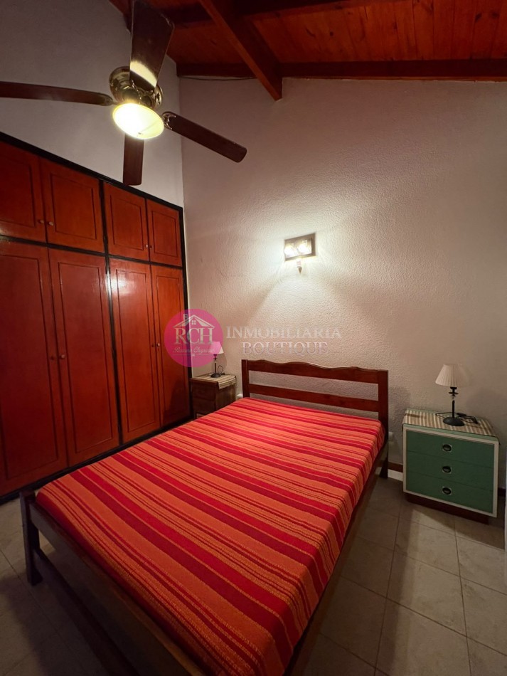 DUPLEX DE CASI 100 M² A 200 METROS DEL MAR, CON 3 DORMITORIOS, GARAGE Y PATIO CON PARRILLA