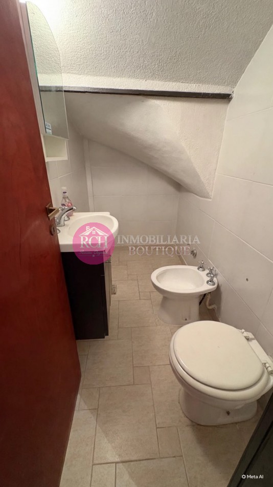 DUPLEX DE CASI 100 M² A 200 METROS DEL MAR, CON 3 DORMITORIOS, GARAGE Y PATIO CON PARRILLA