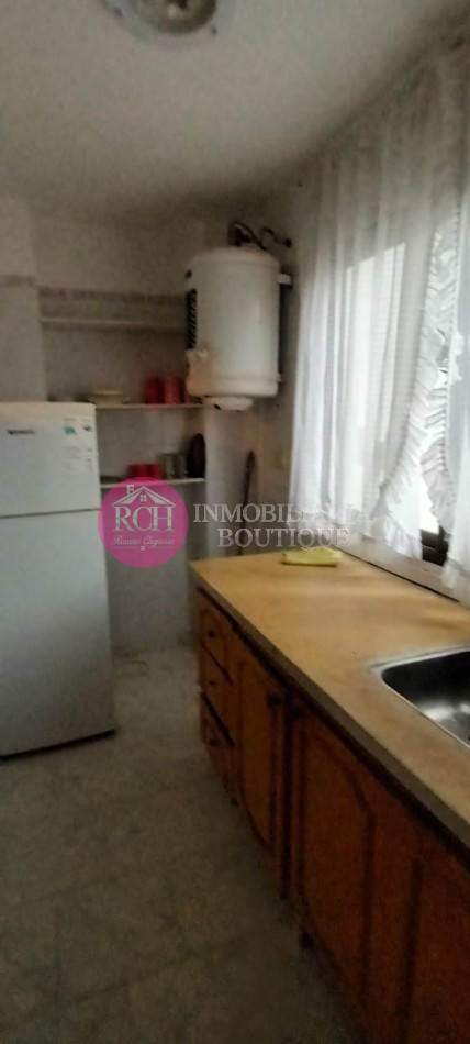MONOAMBIENTE CON DORMITORIO SEPARADO Y BALCON A 300 METROS DEL MAR