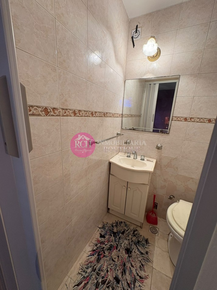 MONOAMBIENTE CON DORMITORIO SEPARADO Y BALCON A 300 METROS DEL MAR