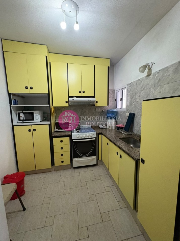 DUPLEX DE CASI 100 M² A 200 METROS DEL MAR, CON 3 DORMITORIOS, GARAGE Y PATIO CON PARRILLA