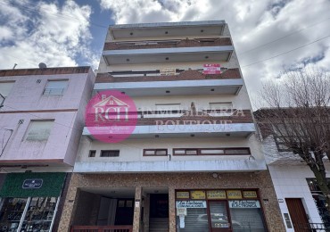 MONOAMBIENTE CON COCHERA CUBIERTA A 250 METROS DEL MAR - MAR DE AJO CENTRO